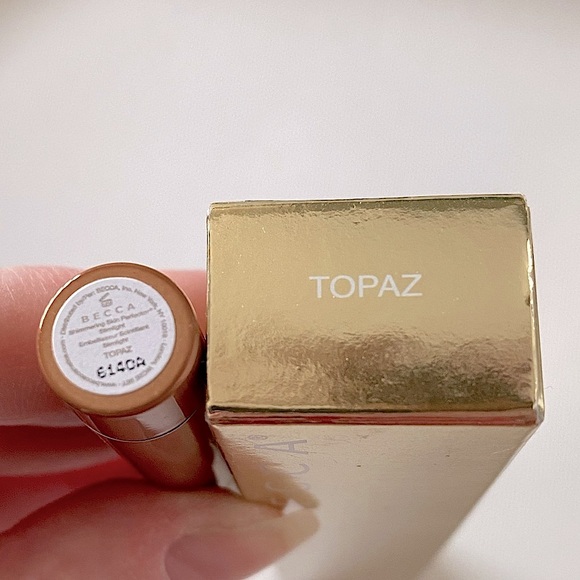 💫2/$25💫 BNIB - BECCA Shimmering Skin Perfector Creamy Highlighter Slimlight - Picture 8 of 9